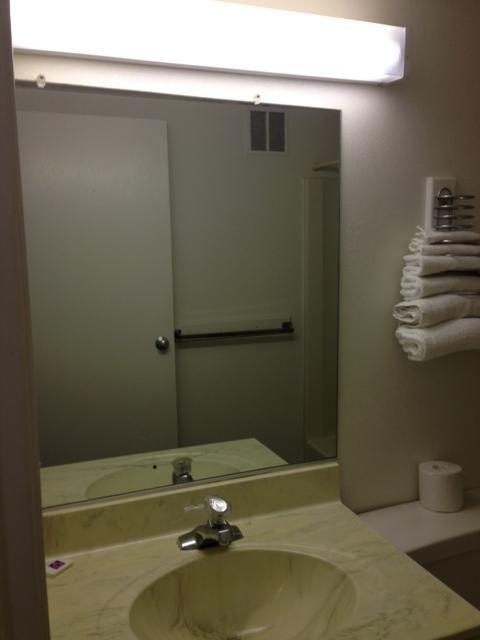 Rodeway Inn Emporia Room photo